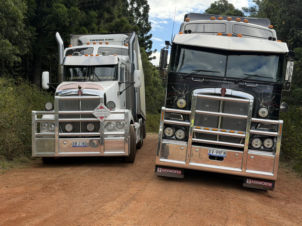Two Kenworth prime movers